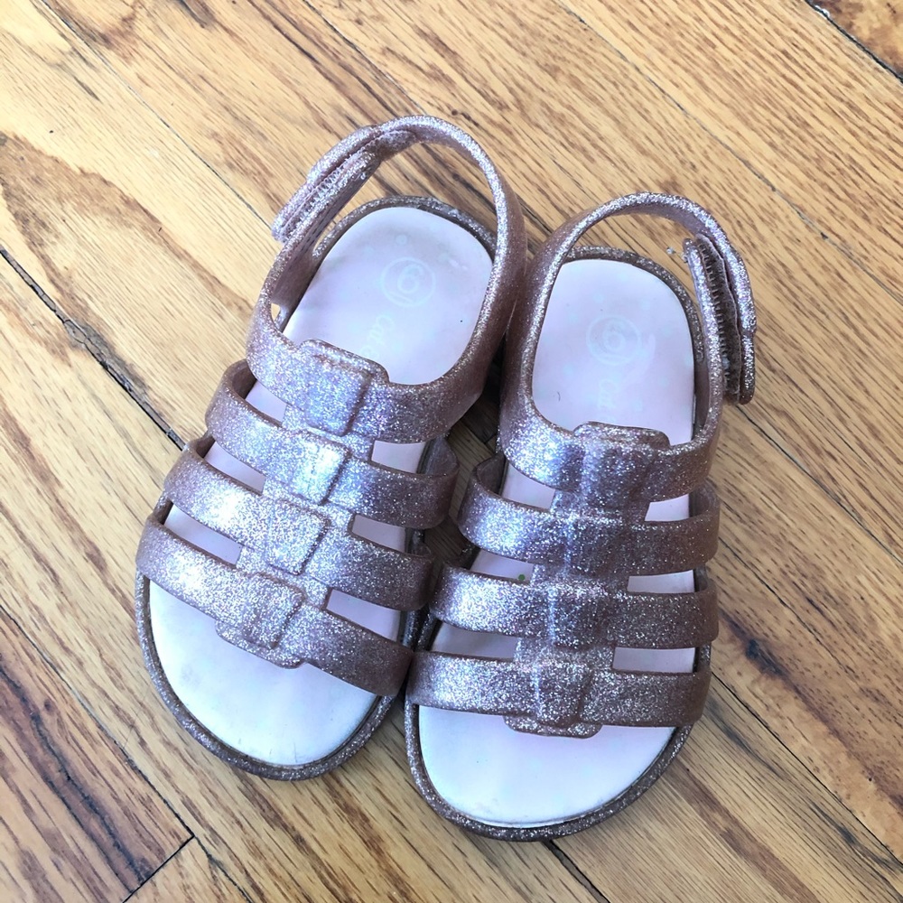 Shoes - Picture 2 of 4